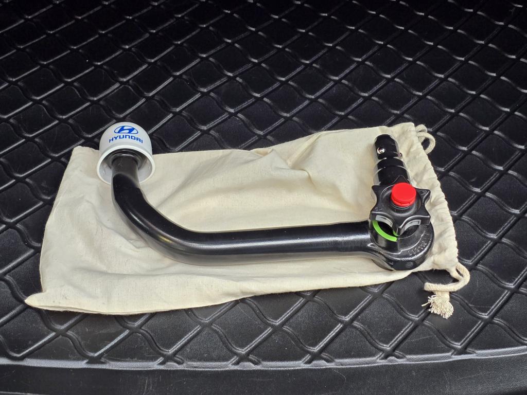 Hyundai Kona 1.6 gdi hev premium | camera | carplay | trekhaak | stoel/ stu