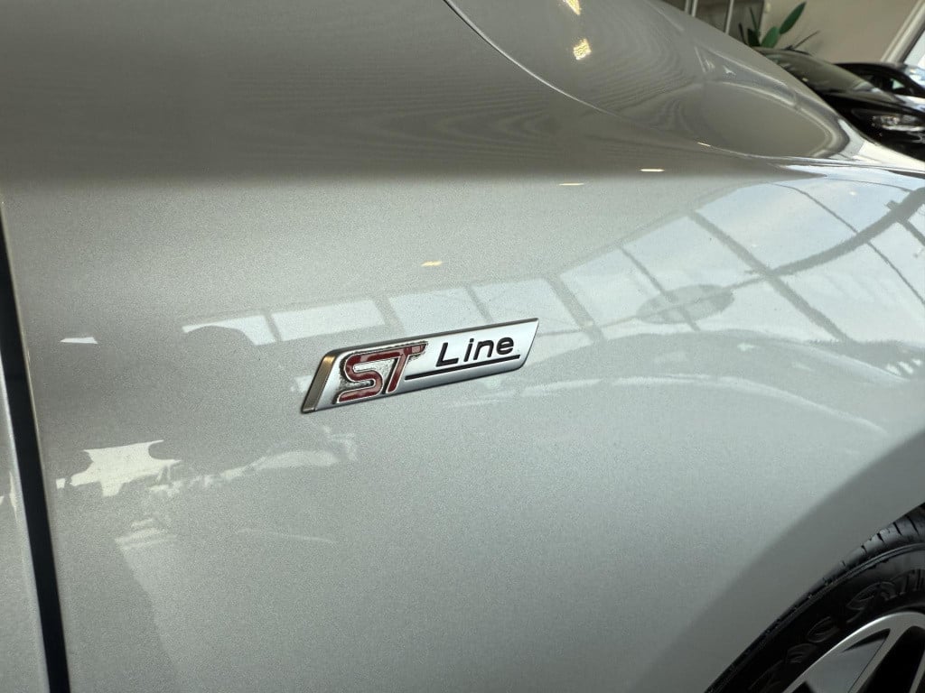 Ford Focus 1.0 ecoboost st line business 18'' | matrix led | acc | lane ass