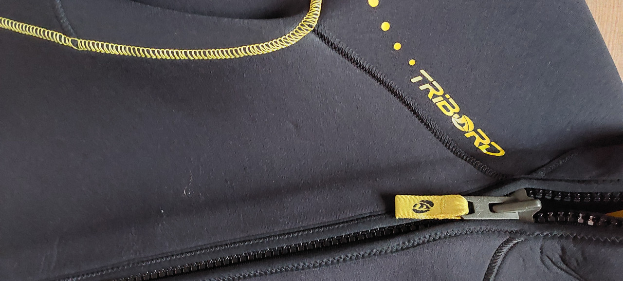 NIEUWE Tribord Wetsuit 7 mm. met kap maat XXL (nooit gebruikt)