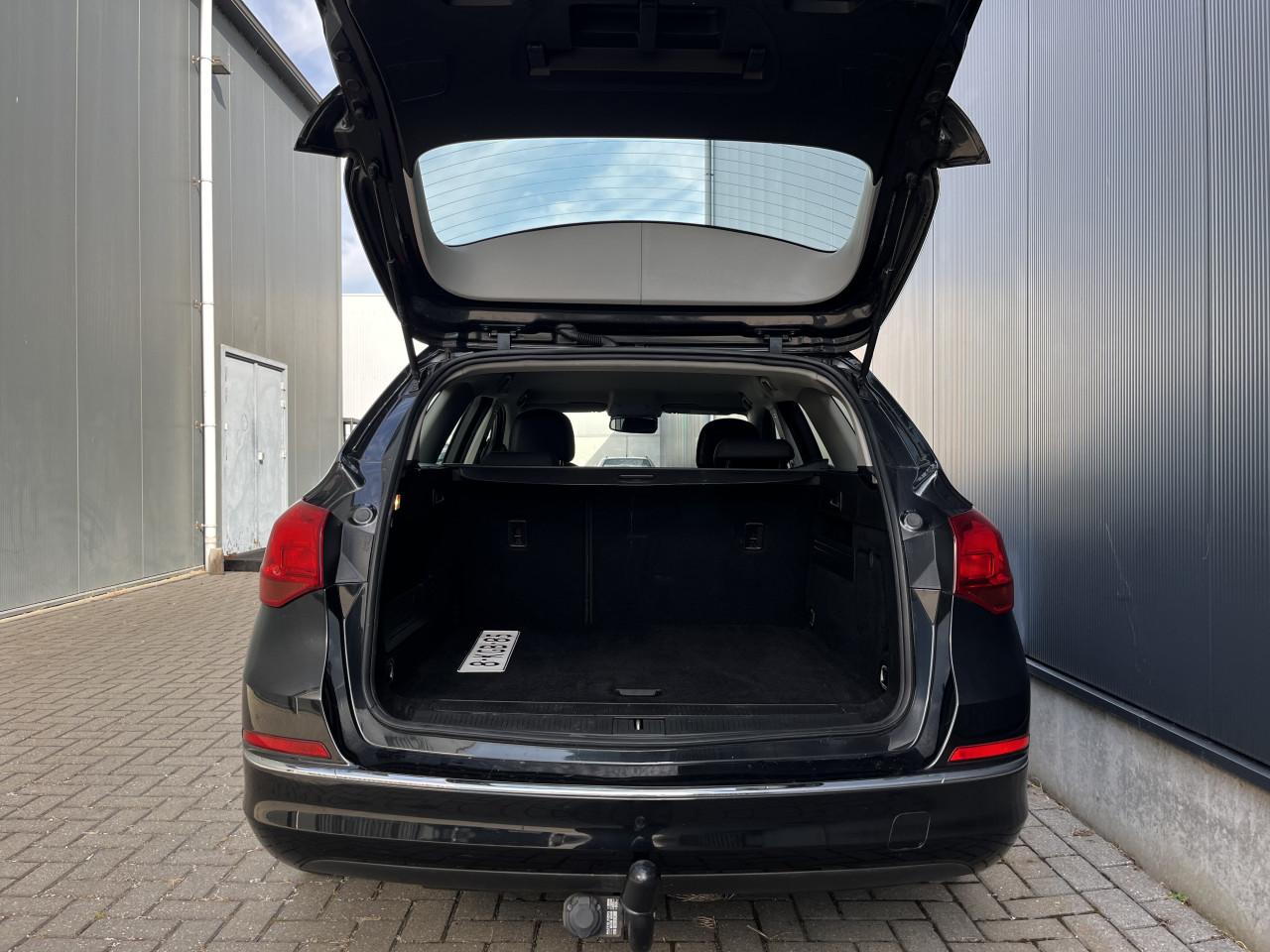 Opel Astra Sports Tourer 1.4 Business +TREKHAAK,