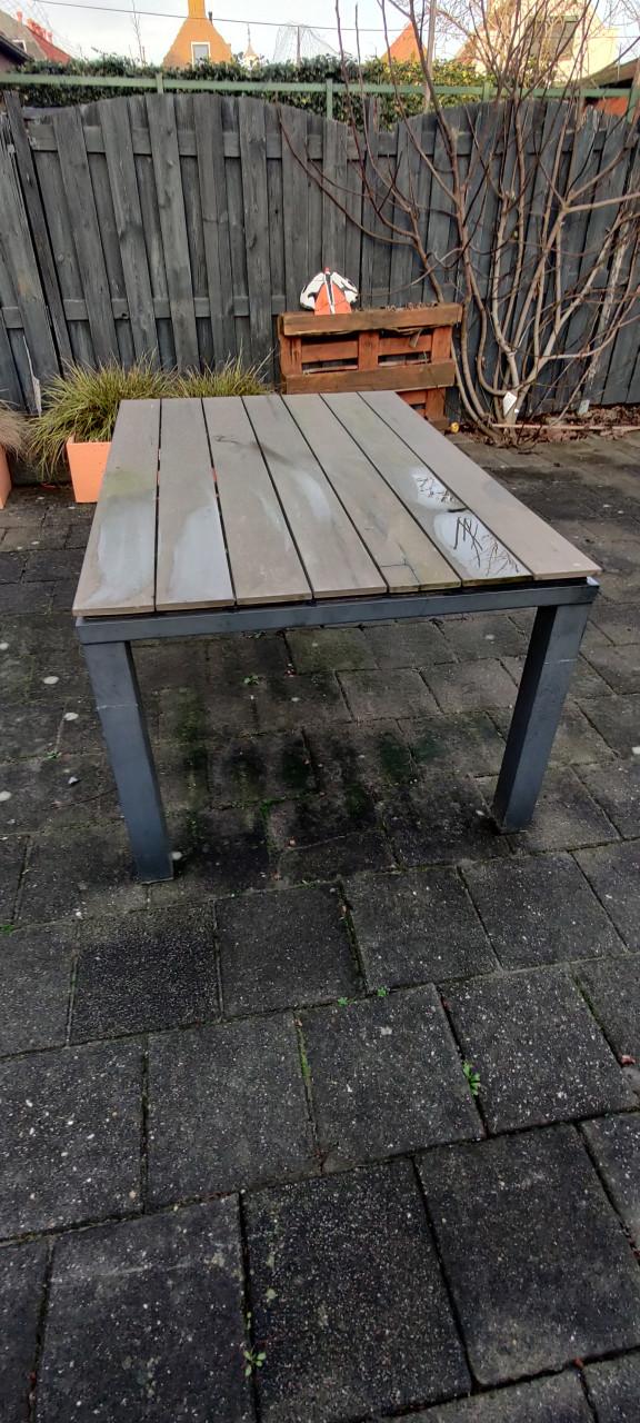Tuintafel GRATIS