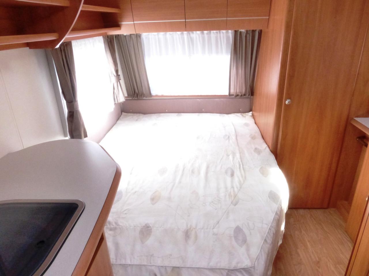 Caravan Homestar Racer 45 UTF, in zeer goede staat; bed 215×145cm!