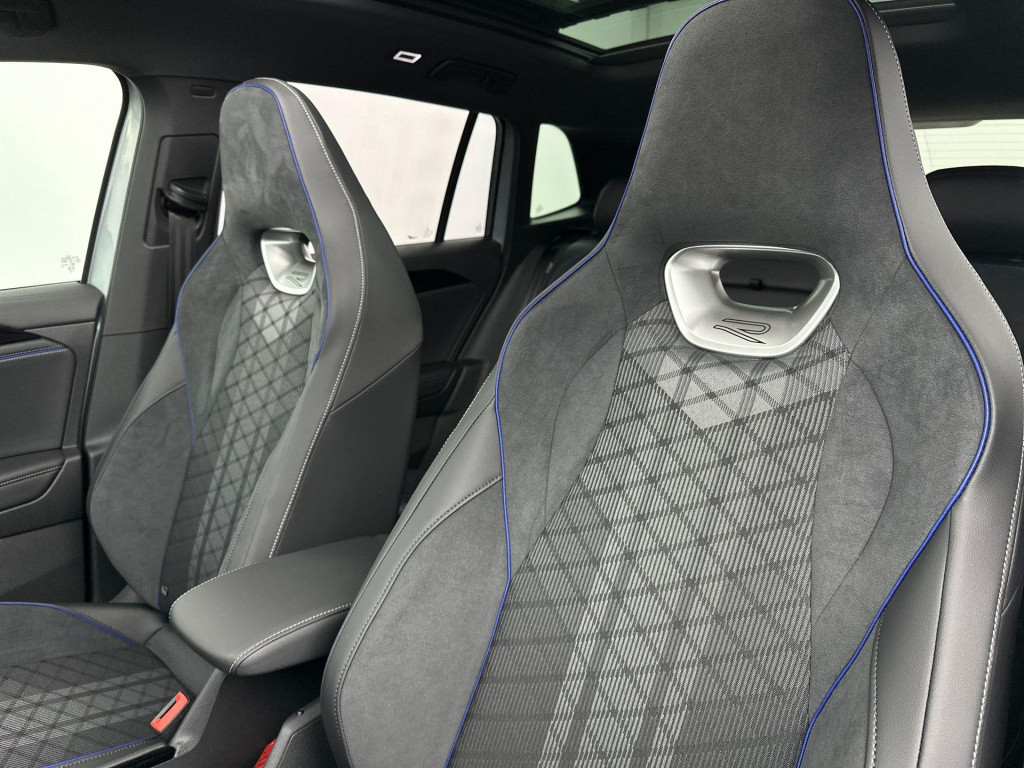 Volkswagen Tiguan r-line-edition 1.5 ehybrid 150 kw / 204 pk suv 6 v