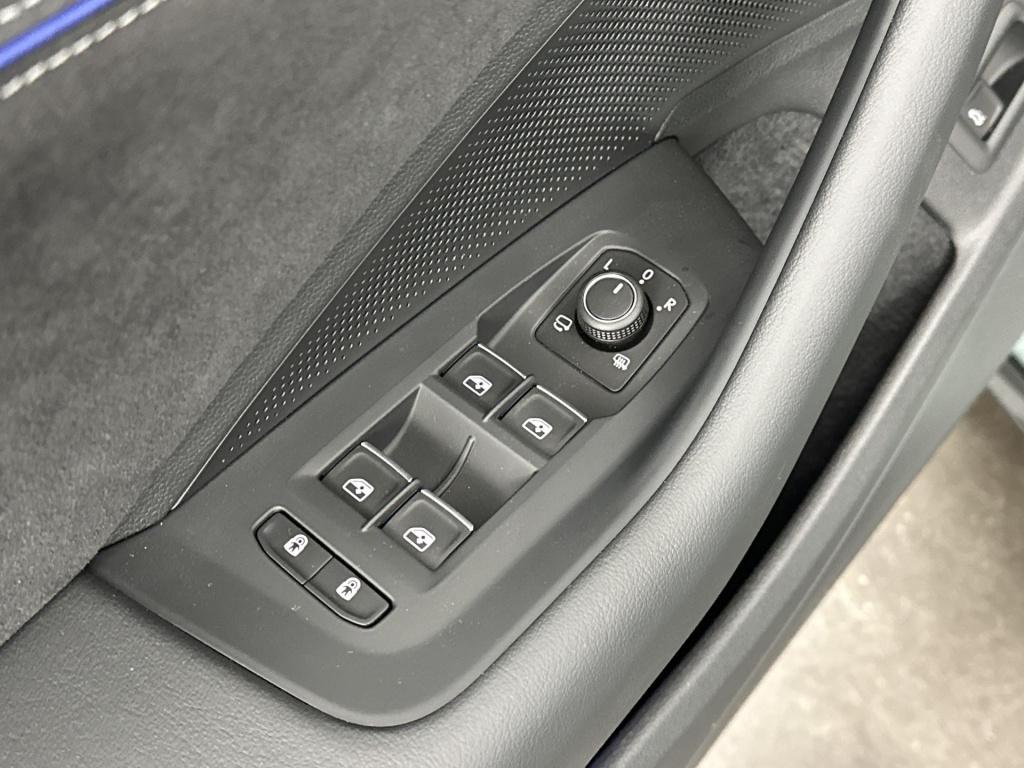 Volkswagen Passat variant 1.5 etsi r-line business dsg7 150pk