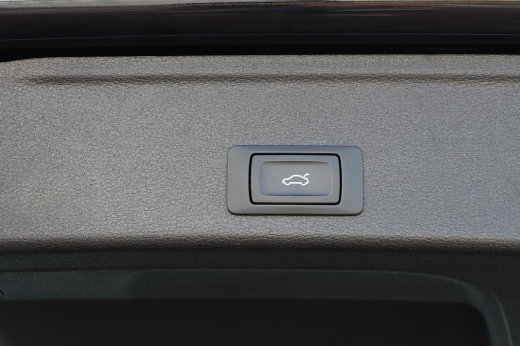 Audi A4 avant 40 tfsi advanced edition