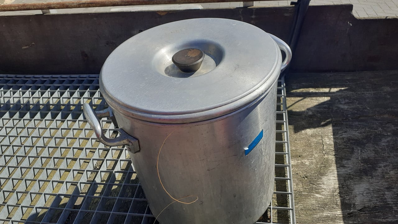 Enorme grote Soeppan met deksel - ca. 10 Liter - merk SUPER FORTAL