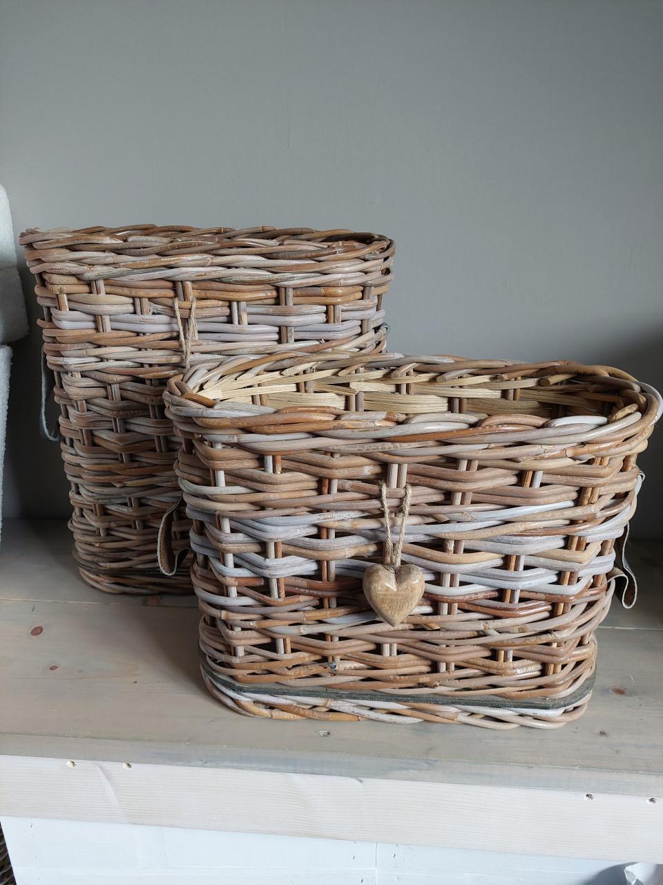 2 mooie rotan manden in zeer goede staat