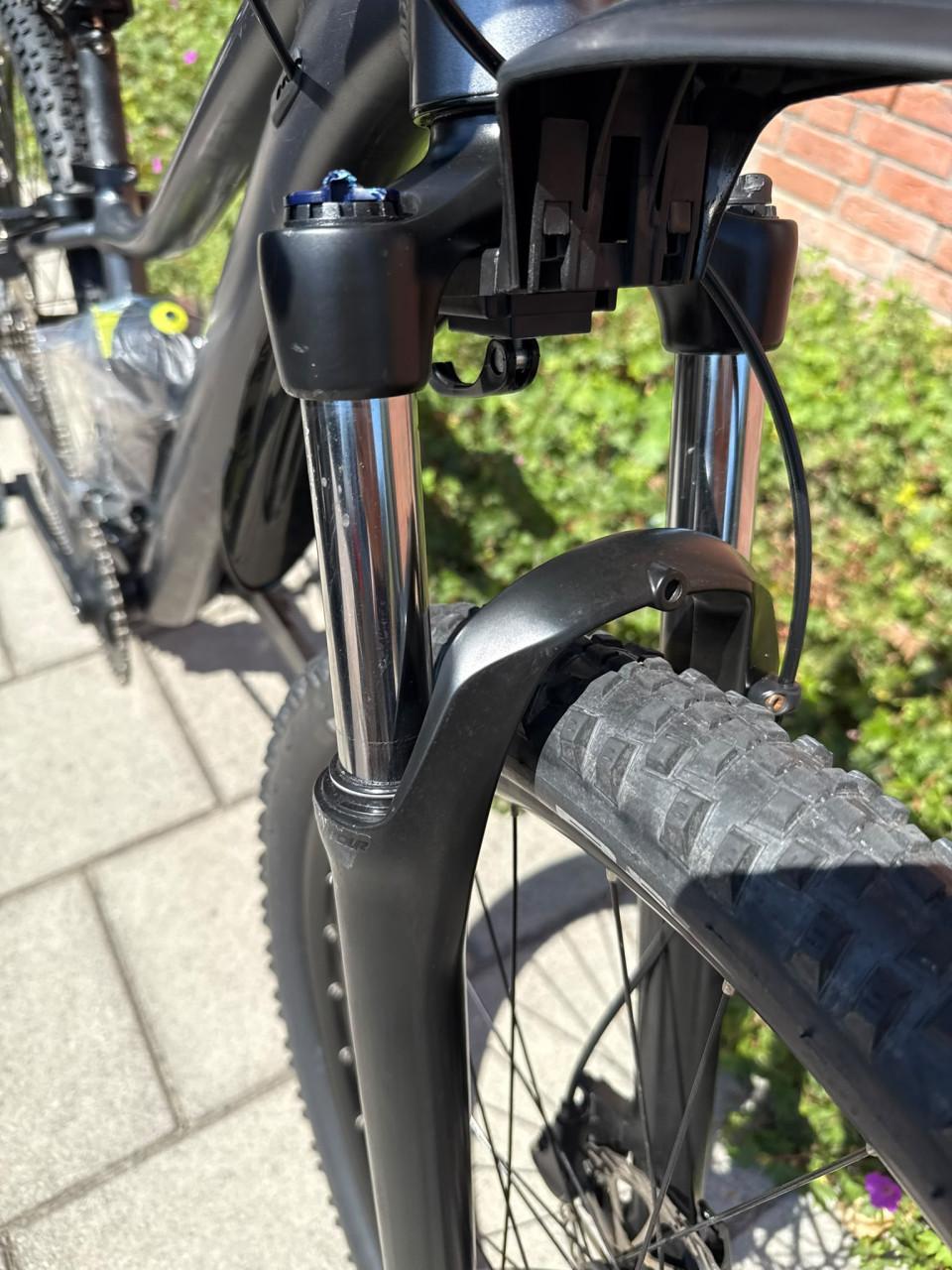 CUBE | ACCESS WS | 27.5 INCH | FRAME 34 CM | 2X8 V | NETTE STAAT!