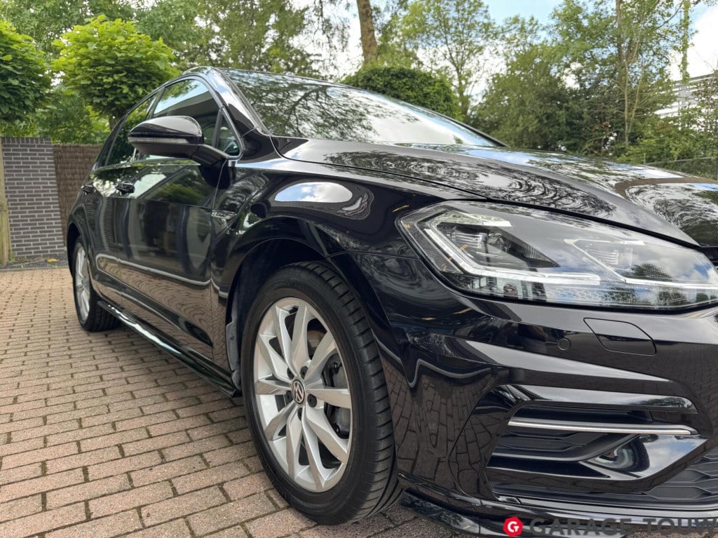 Volkswagen Golf 1.5 tsi highline business r dsg 150pk