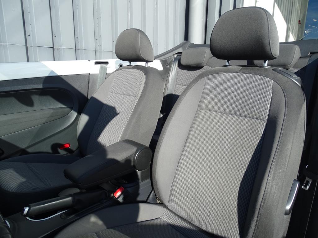 Volkswagen New Beetle cabriolet 1.2 tsi design bluemotion