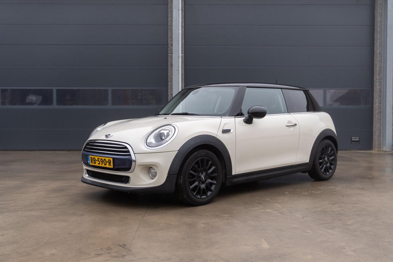Mini Cooper 1.5 AUT - Sport stand