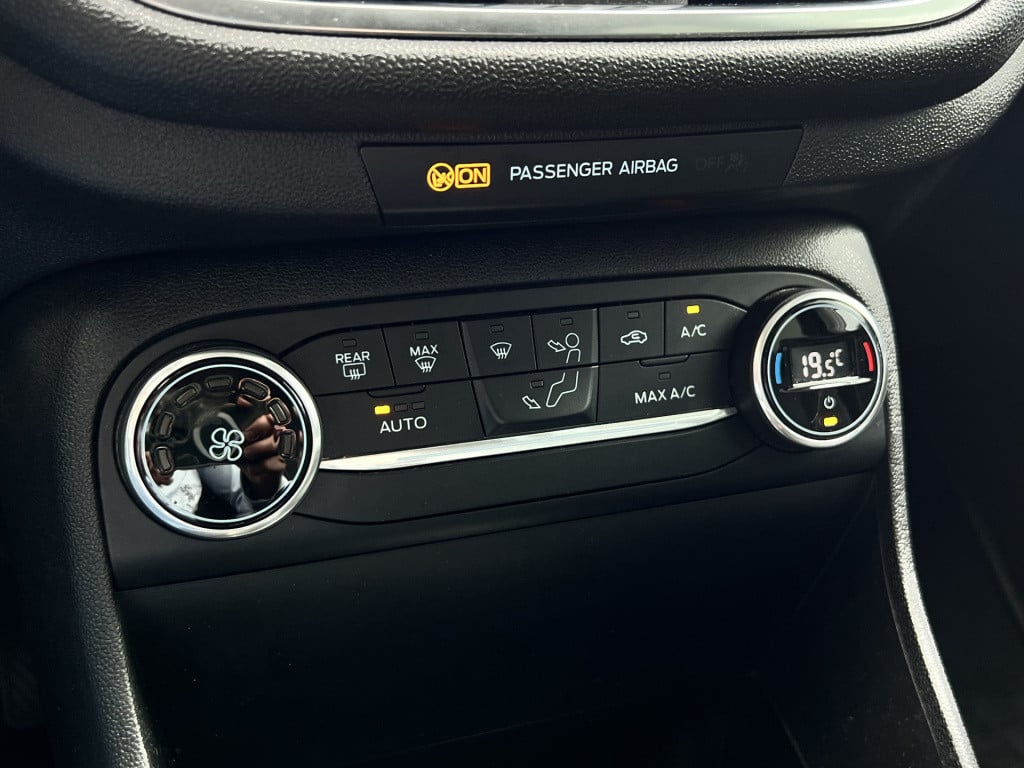 Ford Fiesta 1.0 ecoboost titanium | apple/ android carplay | st - velgen | 