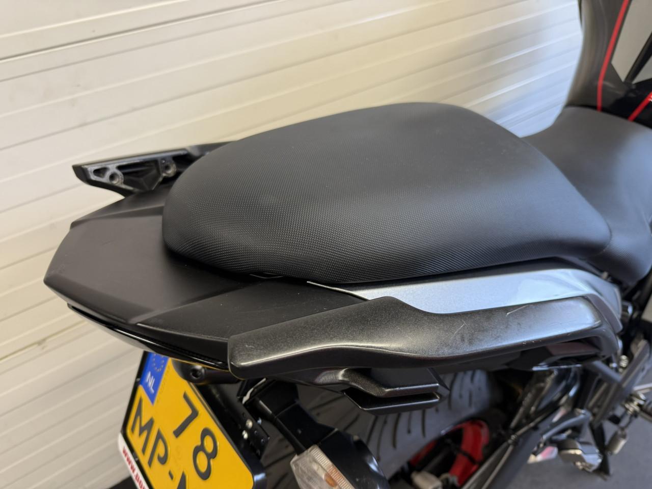 Goed onderhouden en zeer nette Kawasaki Versys 650!