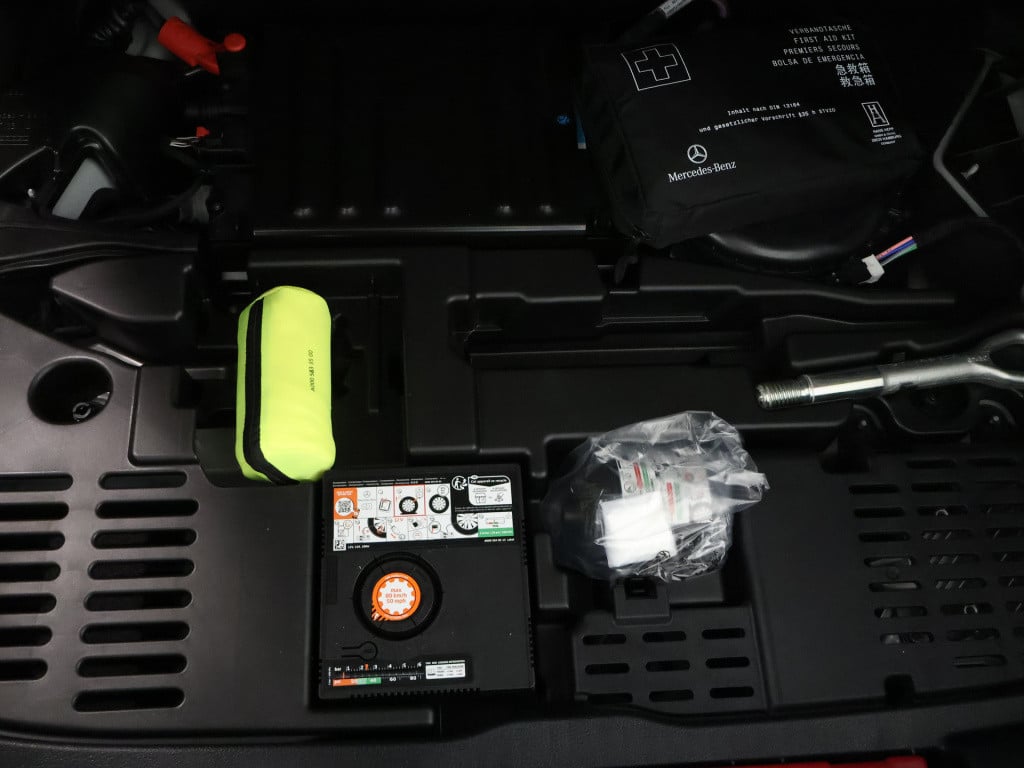 Mercedes-Benz A-Klasse 180 business solution amg | nightpakket | parkeerpak
