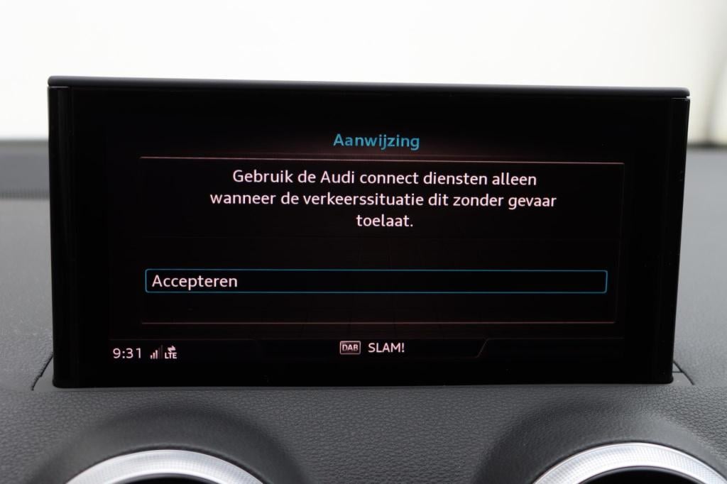 Audi Q2 35 tfsi advanced edition 150pk s-tronic zwart optiek