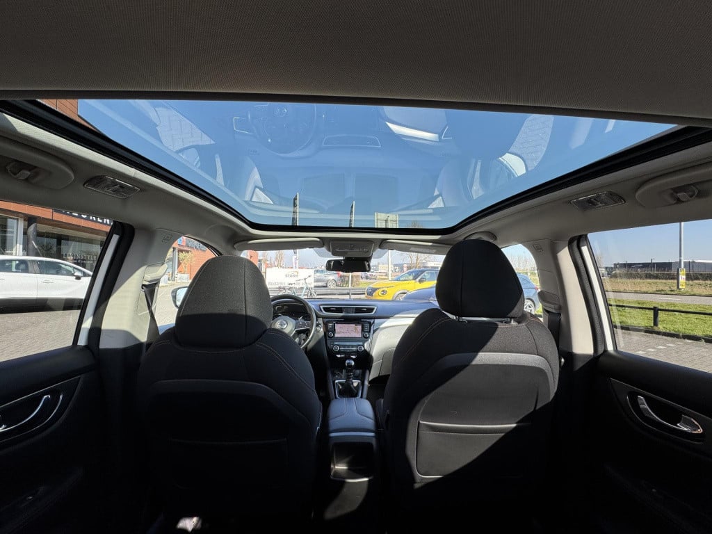 Nissan Qashqai 1.3 dig-t n-motion | trekhaak | panoramadak | apple carplay/
