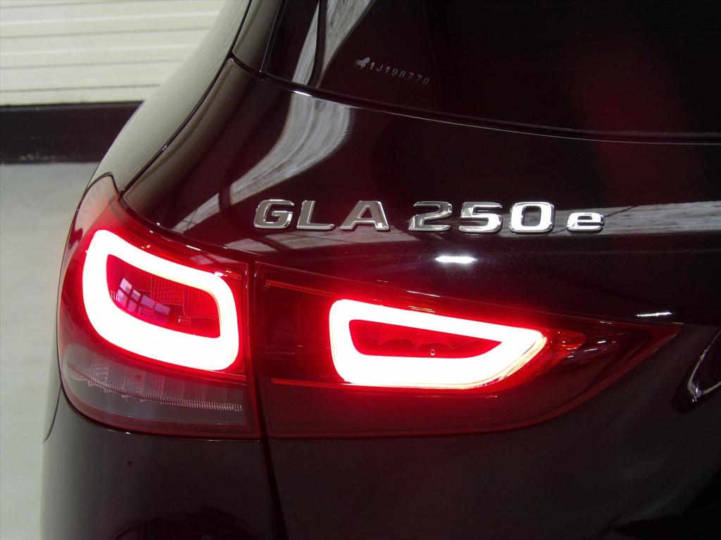 Mercedes-Benz Gla-klasse 250 e 218pk 8g-dct progressive
