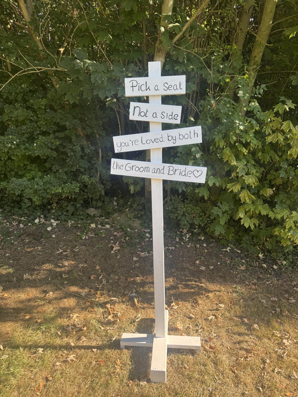 Bord voor op bruiloft