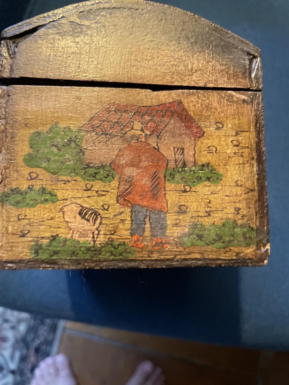 Oud houten doosje
