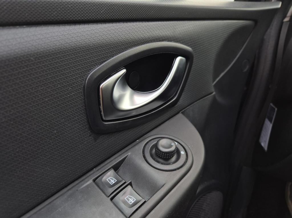 Renault Clio 0.9 tce expression / origineel nl / airco / cruisecontrol