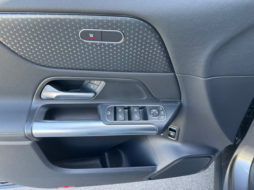 Mercedes-Benz Gla-klasse 250 e progressive business line automaat , wegklap
