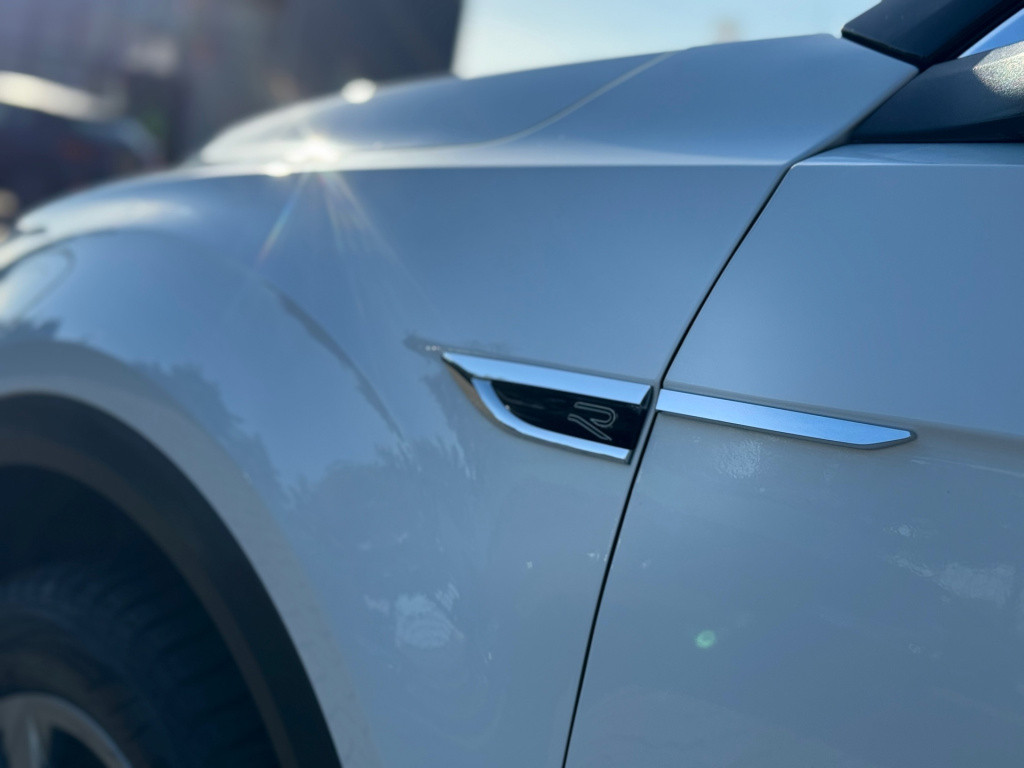 Volkswagen T-roc 1.5 tsi r-line edition * camera * massage * parkeerhulp