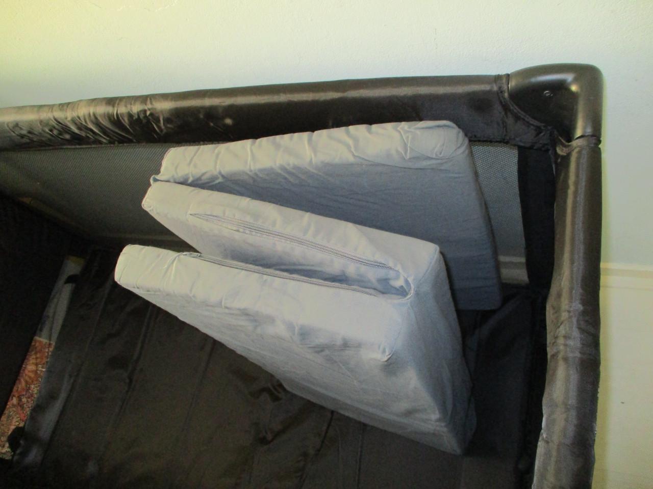 Te koop Prenetal campingbedje met matras