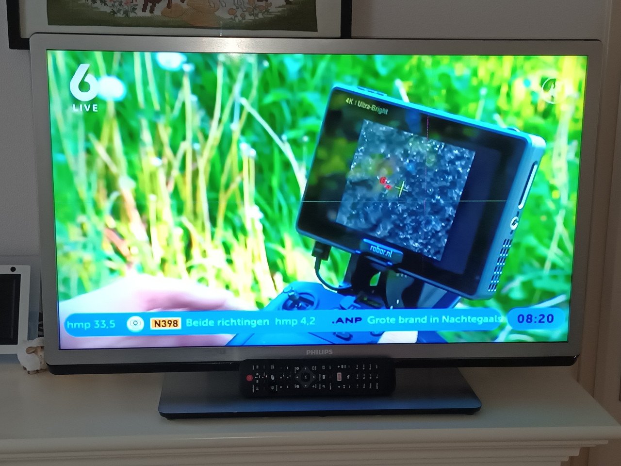 Philips 32 inch ( 82 cm ) Full HD Smart 3 D TV, type 32PFL5507H/12