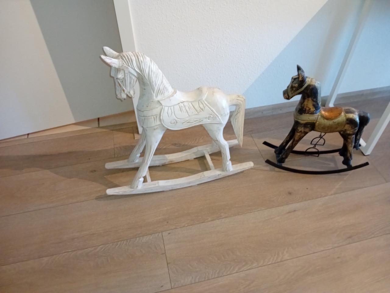 Schommel paardjes 2 stuks