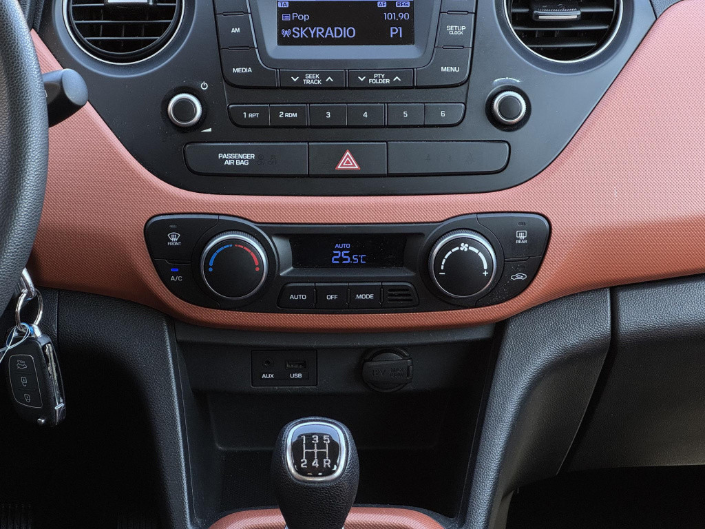 Hyundai I 10 1.0i i-motion comfort | cruise control | radio-cd/mp3 speler |