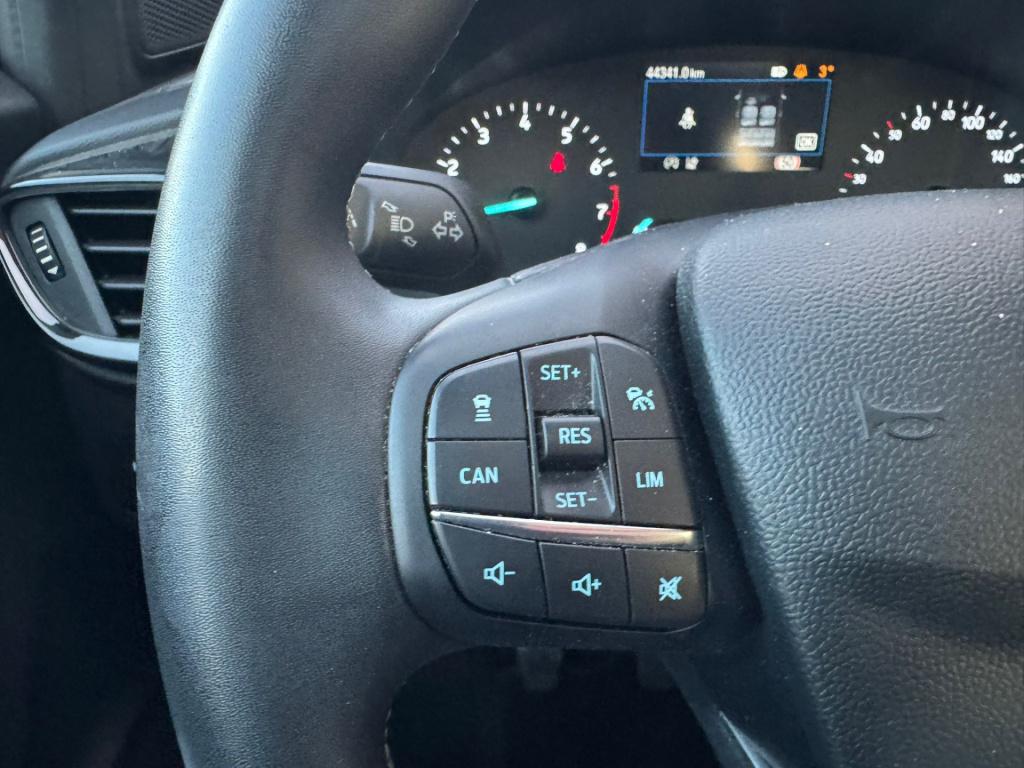 Ford Puma 1.0 ecoboost hybrid titanium