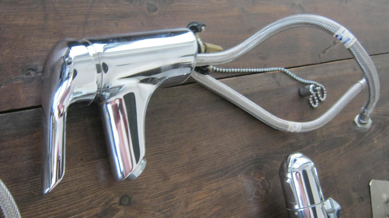TE KOOP GROHE KRANEN EN TERMOSSTAAT KRAAN ALLES VOOR 40 EURO