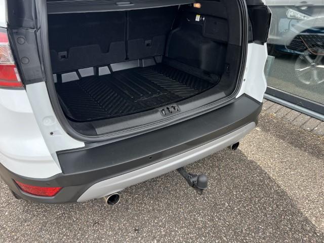 Ford Kuga 1.5 ecoboost 150pk 2wd titanium | trekhaak |