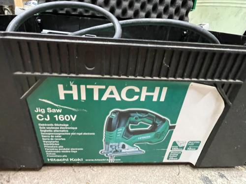 Hitachi decoupeerzaag