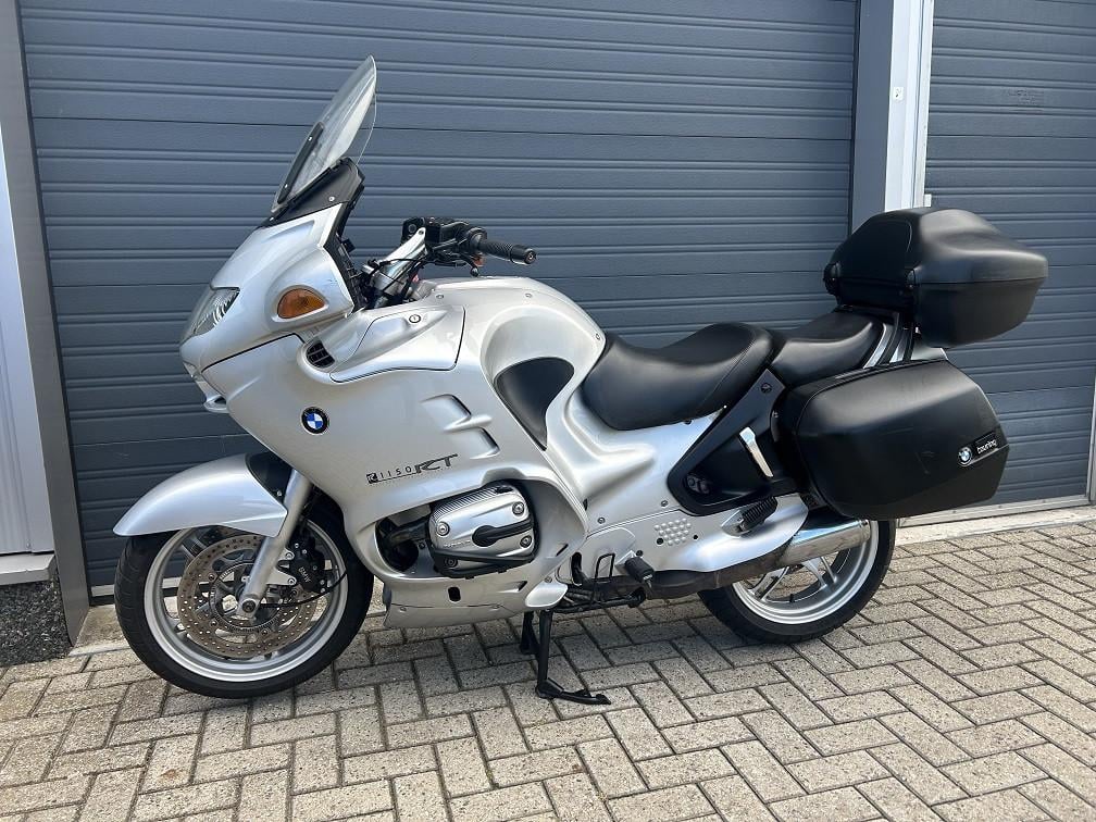 BMW R1150RT Twin-Spark uit 2004 met 122dkm, met ABS, kofferset, €1995,-