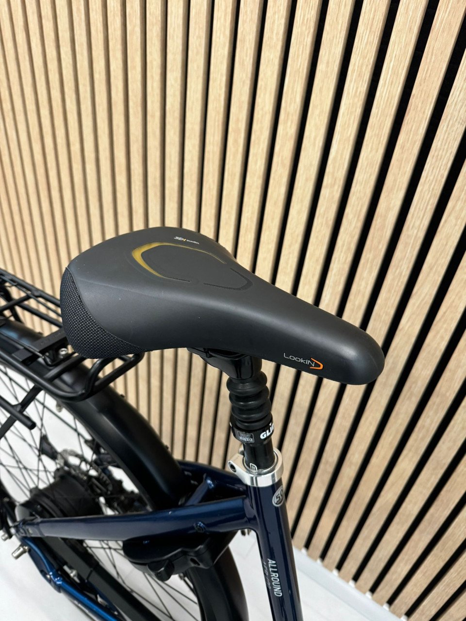 Velo De Ville AEB 400 Bosch Active Plus 500Wh Enviolo 45CM