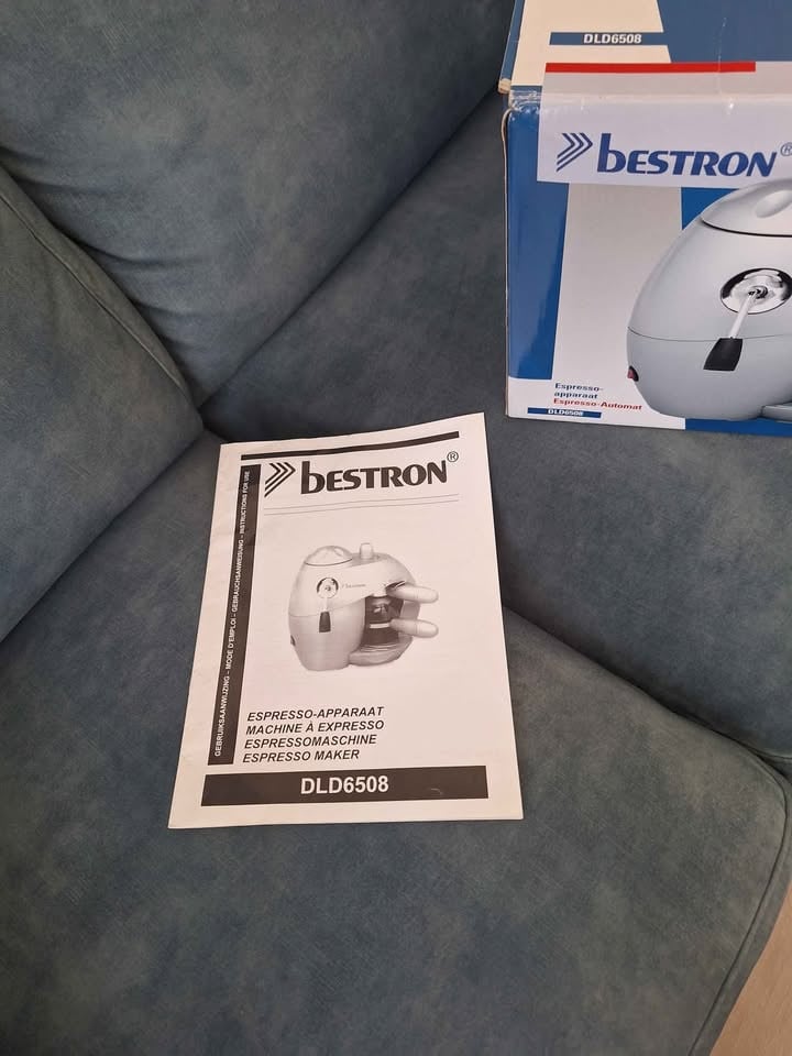 Espresso apparaat nieuw in de doos