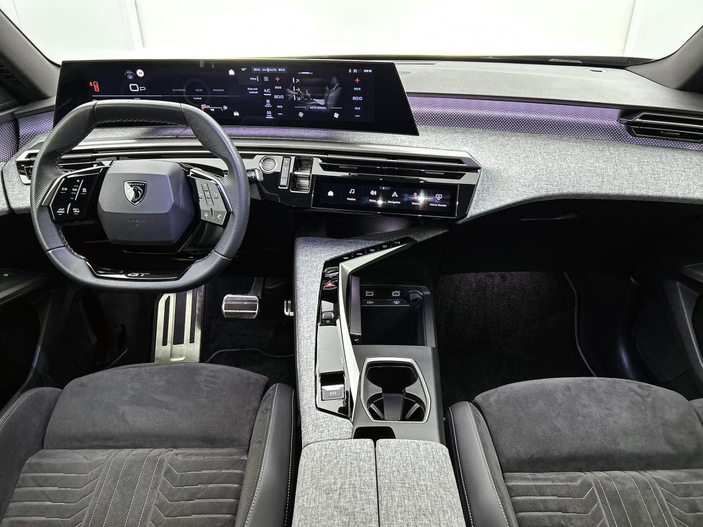 Peugeot 3008 hybrid 145 pk automaat gt | elektrische achterklep | alcantara
