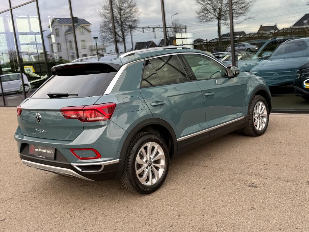 Volkswagen T-roc 1.5 tsi 150pk dsg style | navi | camera | ergo stoel | rij