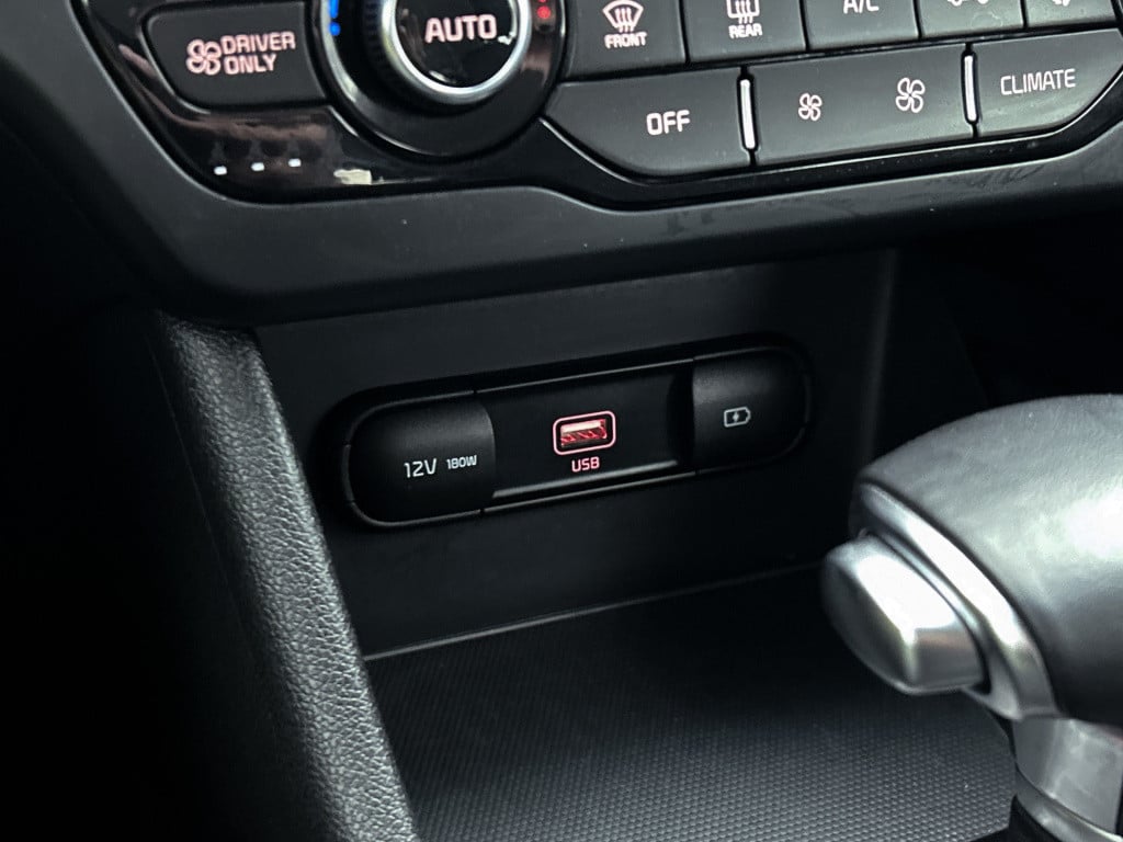 Kia Niro 1.6 gdi hybrid dynamicline | navi | parkeercamera |