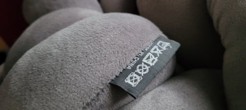 Kussen in knoop vorm