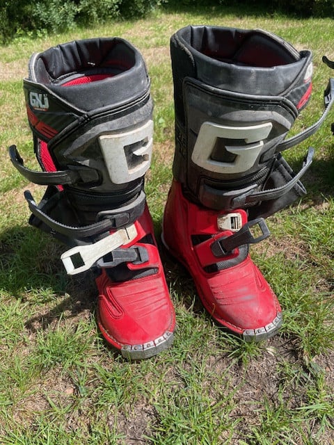 2 x Kindercrossmotorlaarzen te koop!