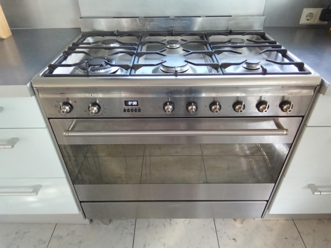 Smeg gas fornuis 90 cm breed, oven zie tekst. BIEDEN.