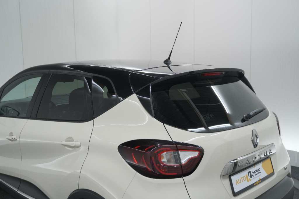 Renault Captur tce 90 intens | trekhaak | camera | navigatie | parkeersenso