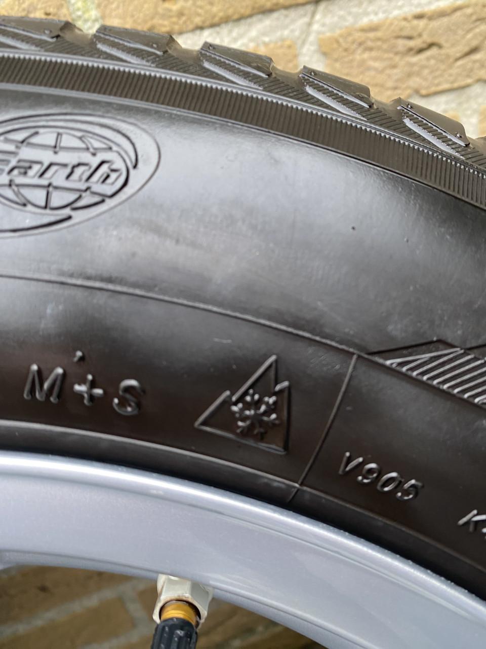 Winterbanden op l.m. Toyota 205/60/16 5x114.3