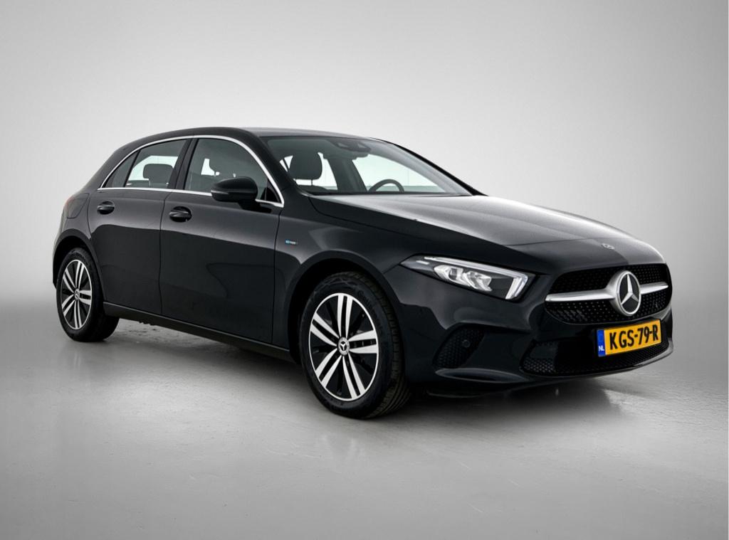 Mercedes-Benz A-Klasse 250 e plug-in hybride business solution luxury | led