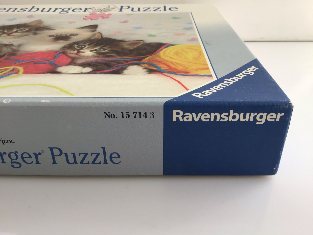 Puzzel 4 kittens met bolletjes wol