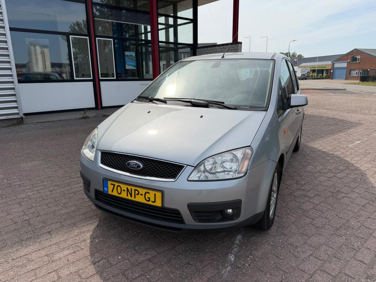 Ford c max bj 2003  1250 euro