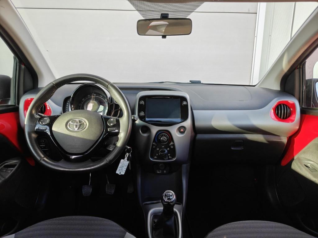 Toyota Aygo 1.0 vvt-i x-play camera/apple carplay/android auto
