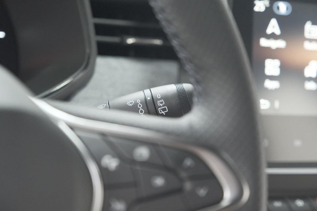 Renault Clio 1.6 e-tech full hybrid 145 techno | 360 camera | navigatie | a
